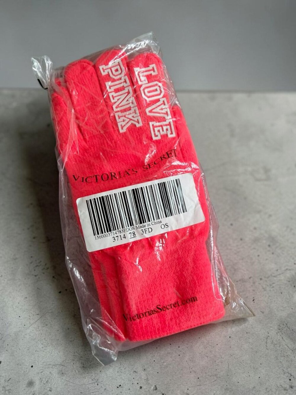 PINK Victoria's Secret Neon Pink Gloves and Earwarmer Set NEW NWT